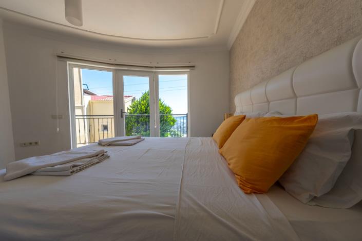 Image No.22-3 Bed Villa / Detached for sale