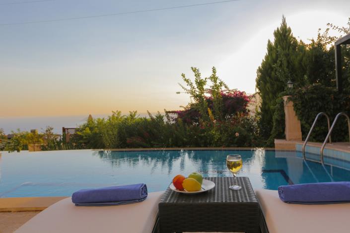 Image No.30-3 Bed Villa / Detached for sale