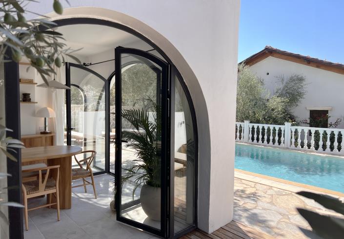 Image No.8-4 Bed Villa / Detached for sale