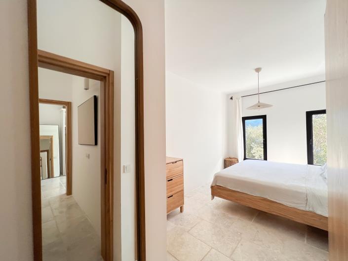Image No.15-4 Bed Villa / Detached for sale