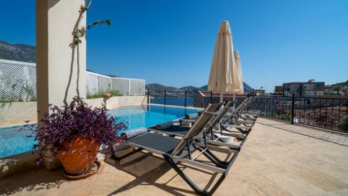 Image No.28-4 Bed Villa / Detached for sale