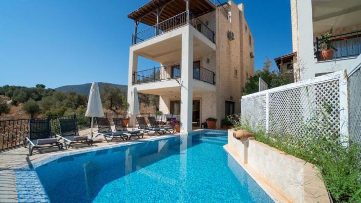 Image No.29-4 Bed Villa / Detached for sale