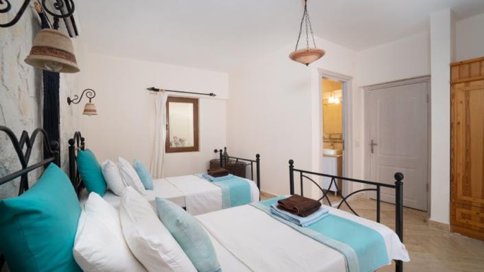 Image No.30-4 Bed Villa / Detached for sale