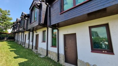 1 - Kosharitsa, Property