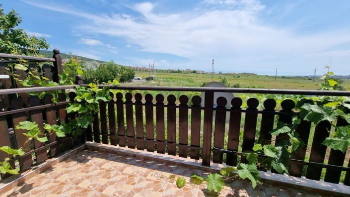 Image No.4-2 Bed Property for sale