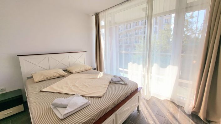 Image No.4-2 Bed Property for sale