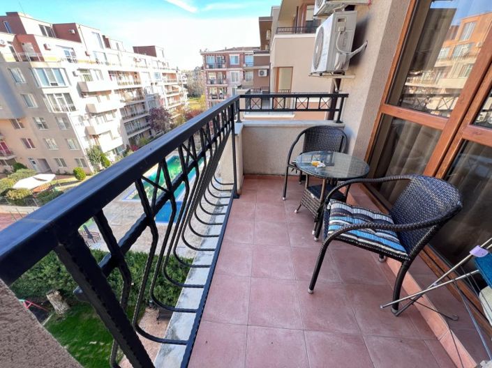 Image No.4-2 Bed Property for sale