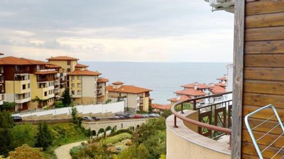 1 - St Vlas, Propriété