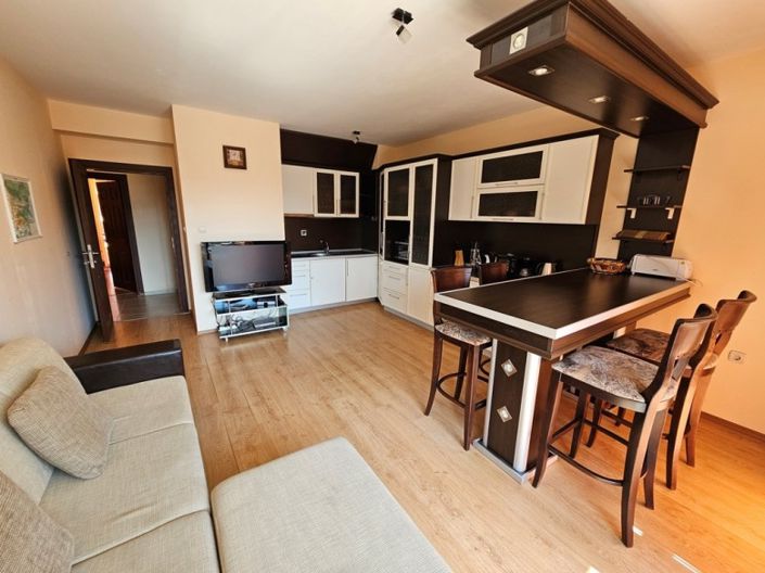 Image No.3-2 Bed Property for sale