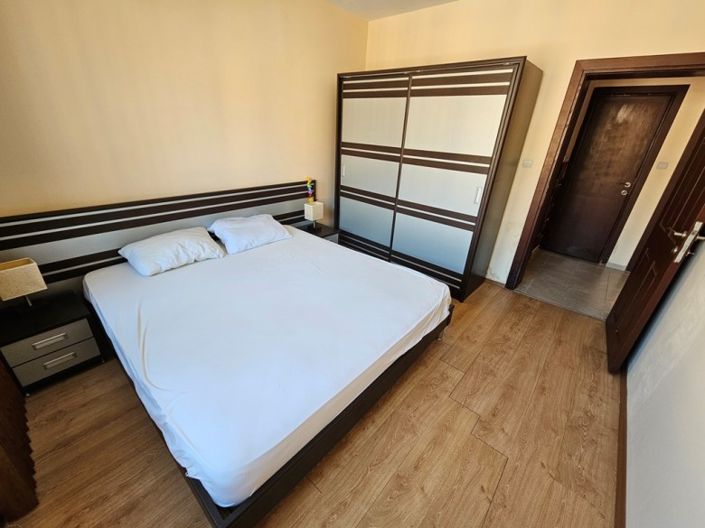 Image No.5-2 Bed Property for sale