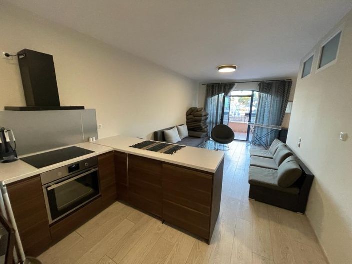 Image No.1-3 Bed Property for sale