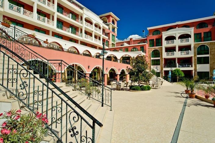 Image No.1-Propriété à vendre à St Vlas