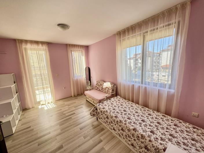 Image No.17-1 Bed Property for sale