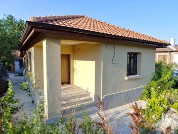 1 - Burgas, Property