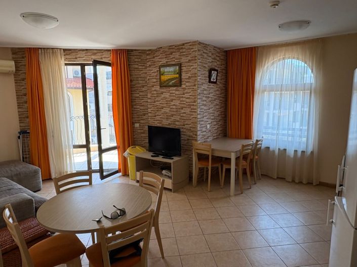 Image No.8-2 Bed Property for sale