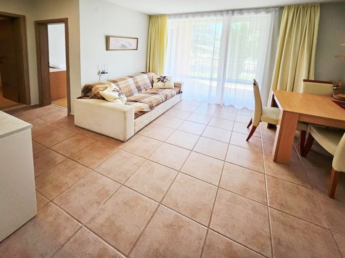 Image No.1-Propriété de 2 chambres à vendre à Sunny Beach