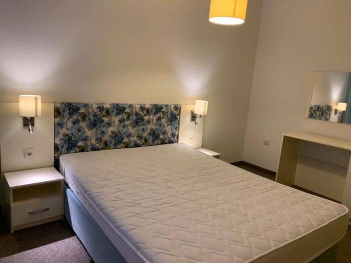 Image No.5-2 Bed Property for sale