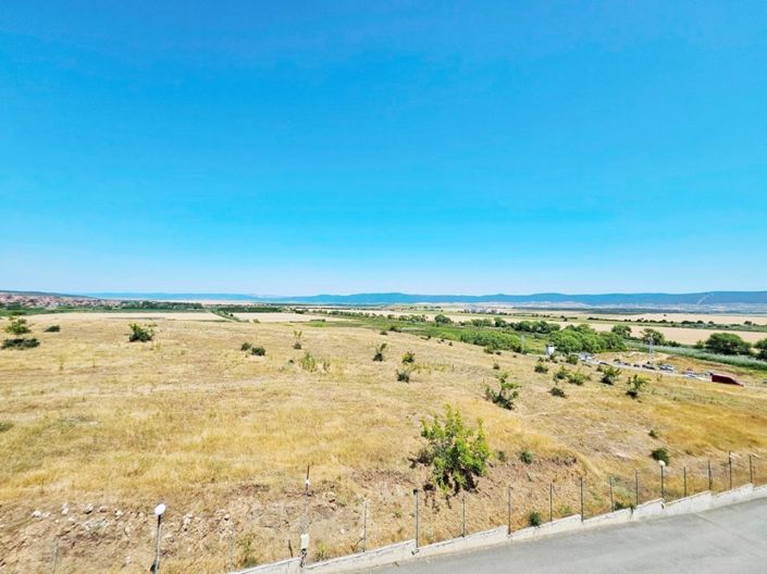 Image No.3-1 Bed Property for sale