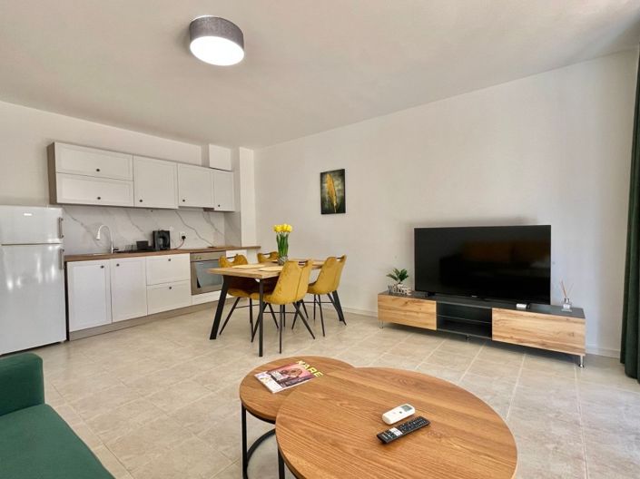 Image No.1-2 Bed Property for sale