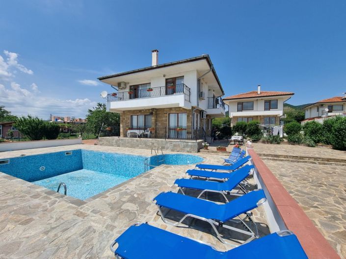 Image No.1-3 Bed Property for sale