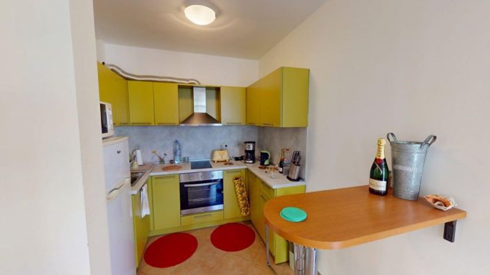 Image No.5-2 Bed Property for sale