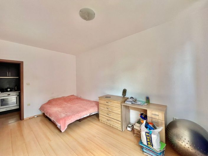 Image No.5-2 Bed Property for sale