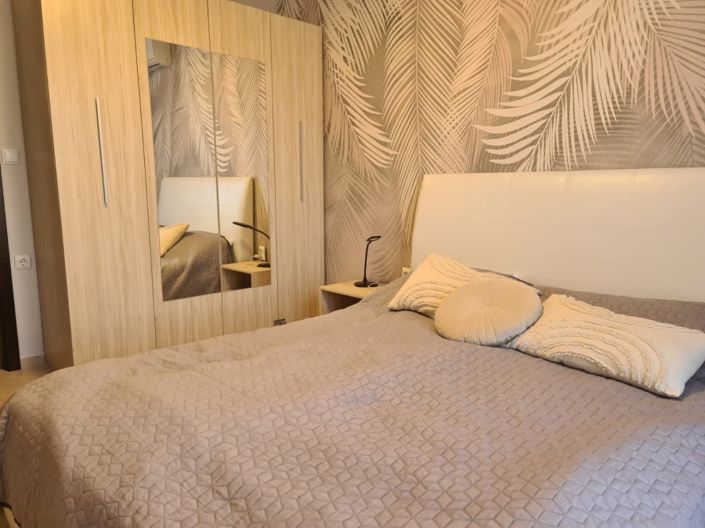 Image No.3-2 Bed Property for sale