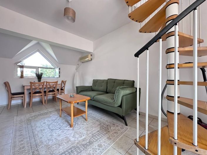 Image No.3-2 Bed Property for sale