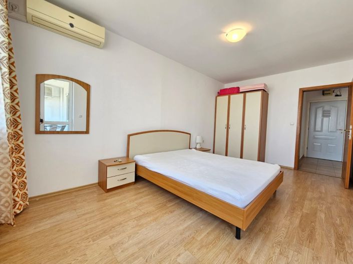 Image No.7-1 Bed Property for sale