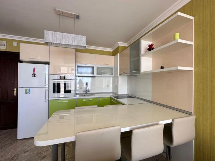 Image No.5-1 Bed Property for sale