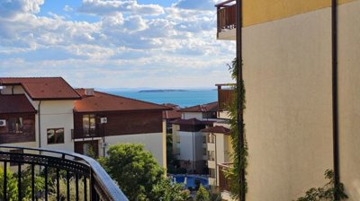 1 - St Vlas, Property