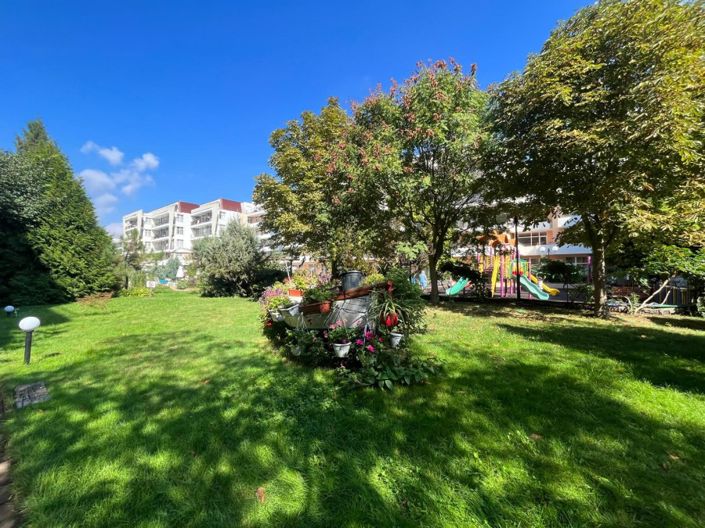 Image No.2-1 Bed Property for sale