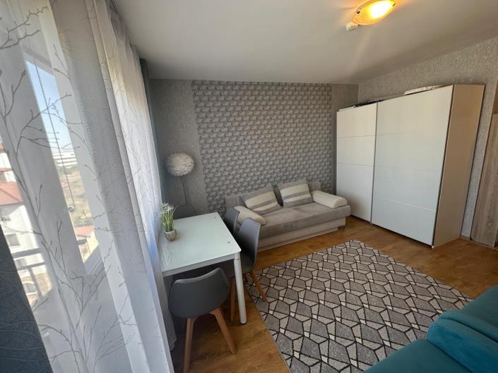 Image No.11-Studio for sale