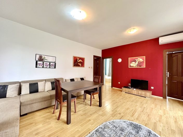 Image No.7-2 Bed Property for sale