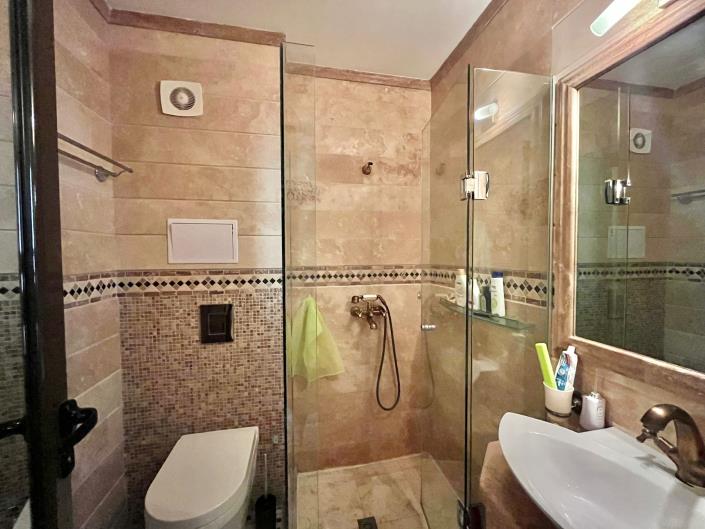 Image No.7-1 Bed Property for sale