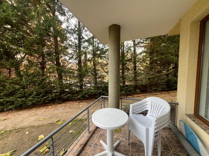 Image No.10-2 Bed Property for sale