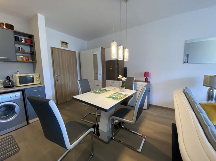 Image No.6-1 Bed Property for sale