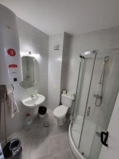 Image No.5-1 Bed Property for sale