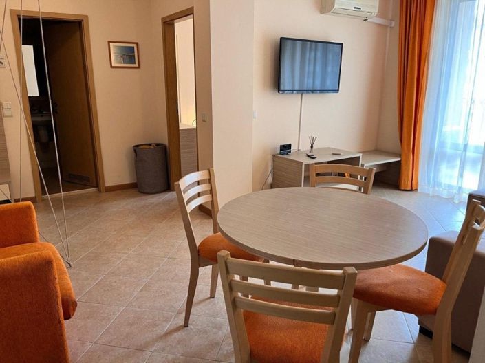 Image No.3-1 Bed Property for sale