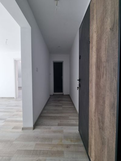 Image No.6-1 Bed Property for sale