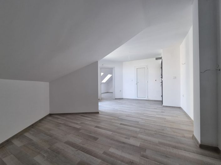 Image No.5-1 Bed Property for sale