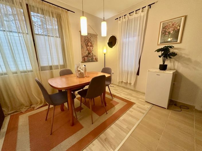 Image No.2-1 Bed Property for sale