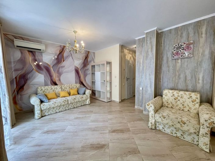 Image No.7-2 Bed Property for sale