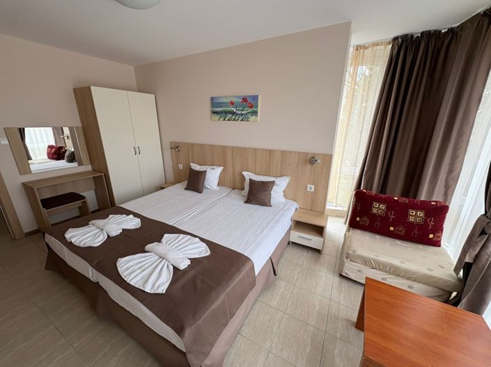 Image No.3-2 Bed Property for sale