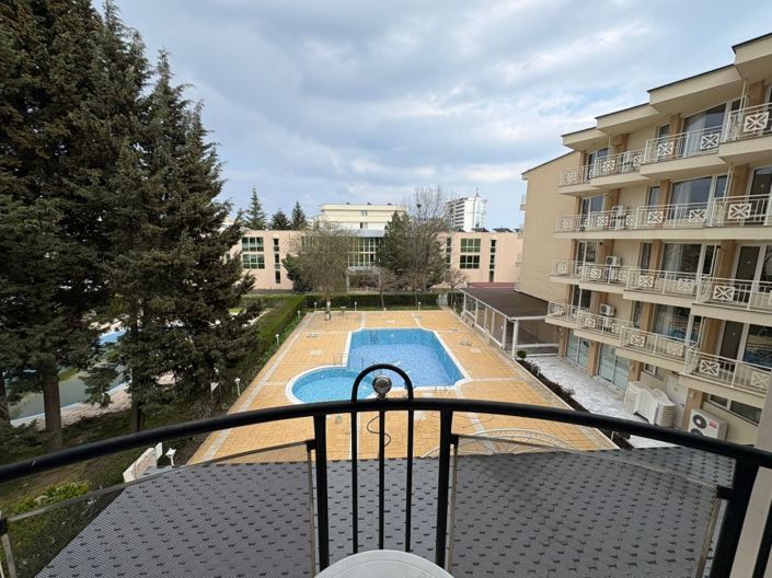 Image No.4-2 Bed Property for sale