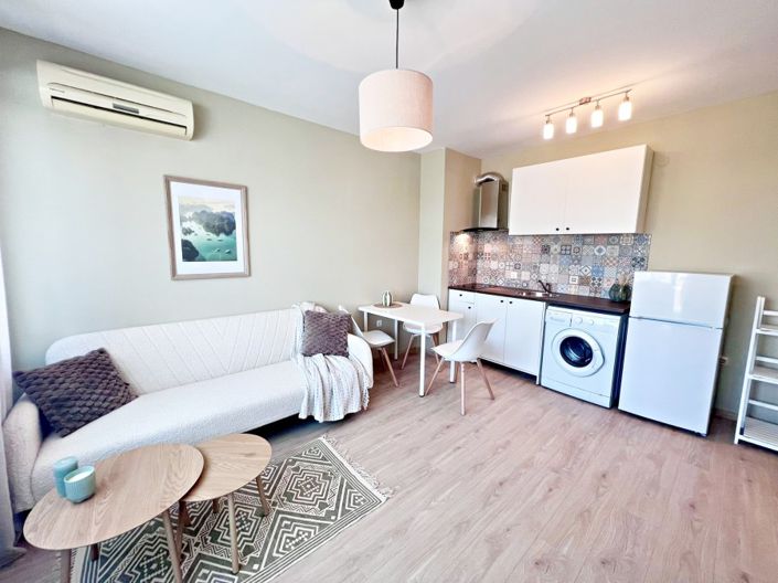 Image No.2-1 Bed Property for sale