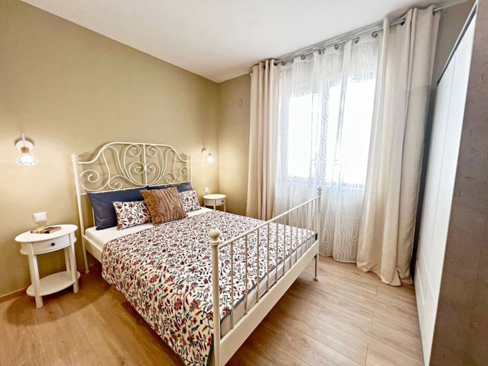 Image No.3-1 Bed Property for sale