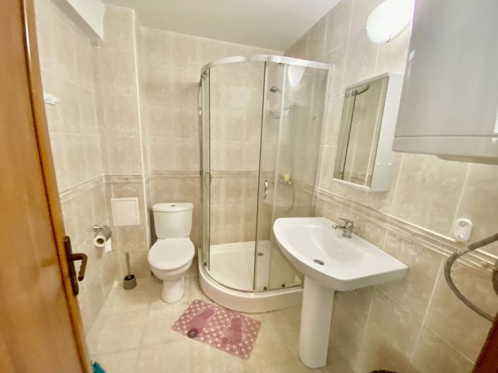 Image No.6-1 Bed Property for sale