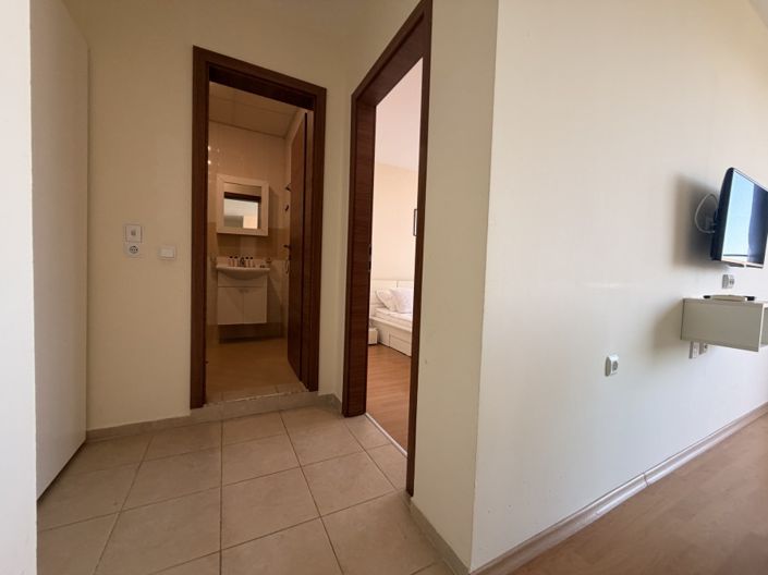 Image No.8-2 Bed Property for sale