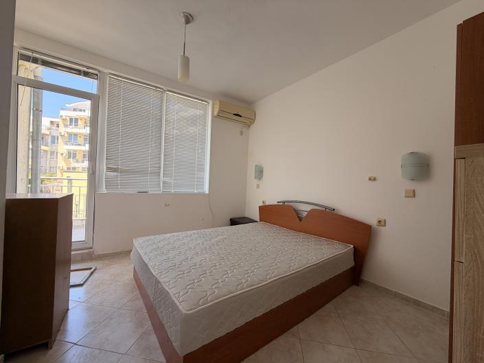 Image No.9-1 Bed Property for sale